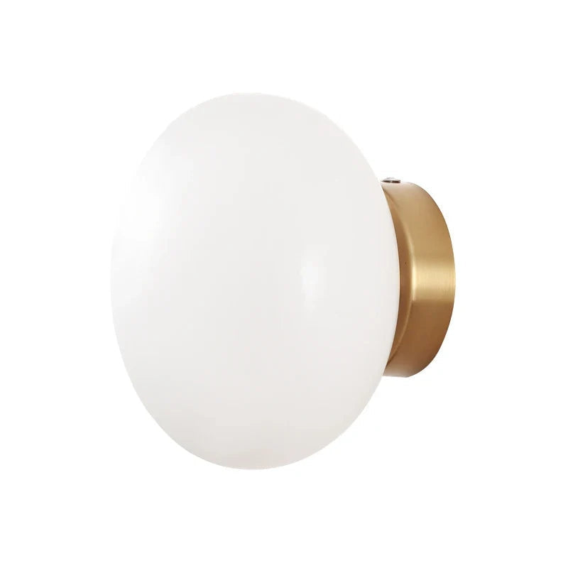 LumaBrass – Moderne Væglampe med Messingfinish og Gradient Glasdisk