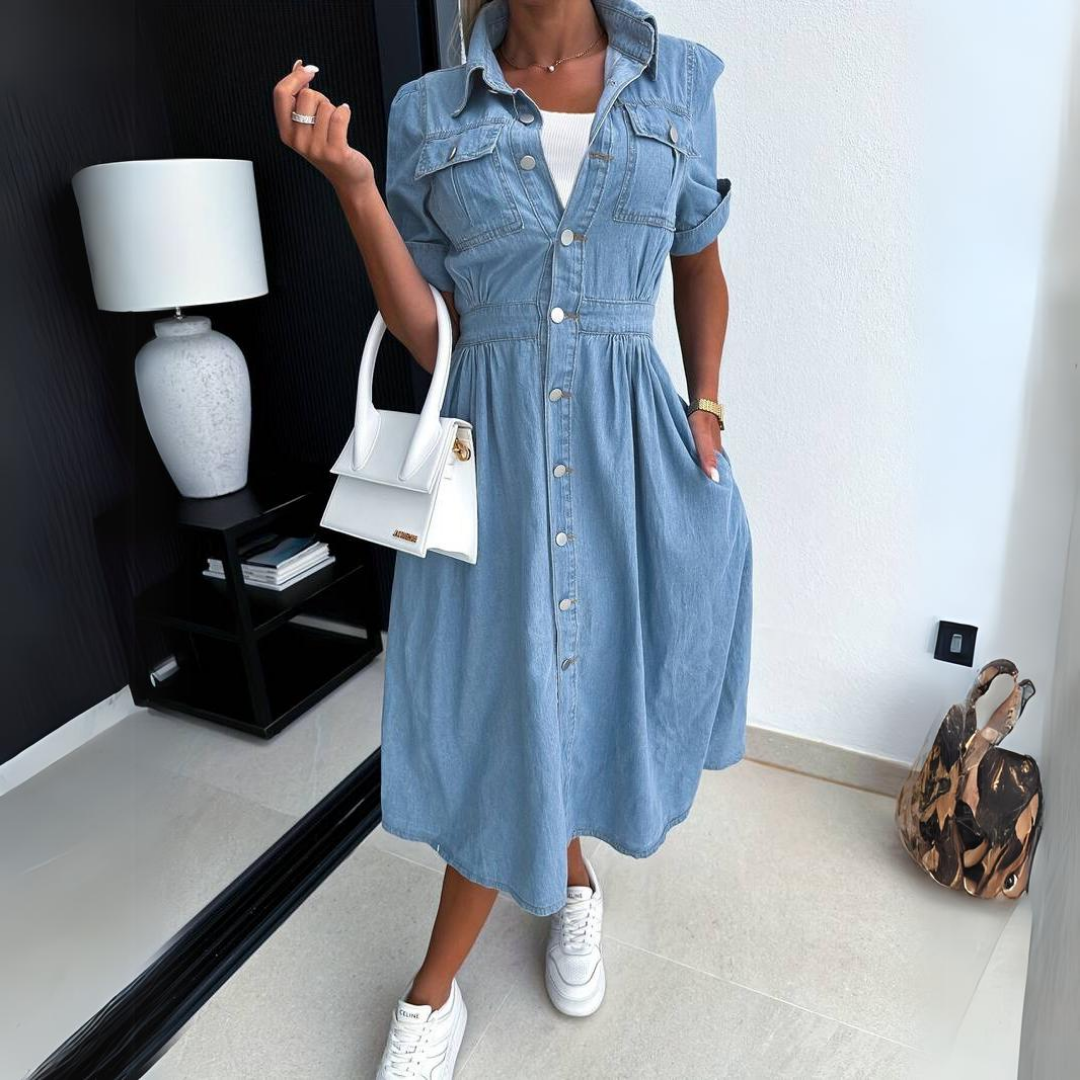 Kortærmet Kjole med Knapper til Kvinder | Ideel til Afslappede eller Formelle Outfits