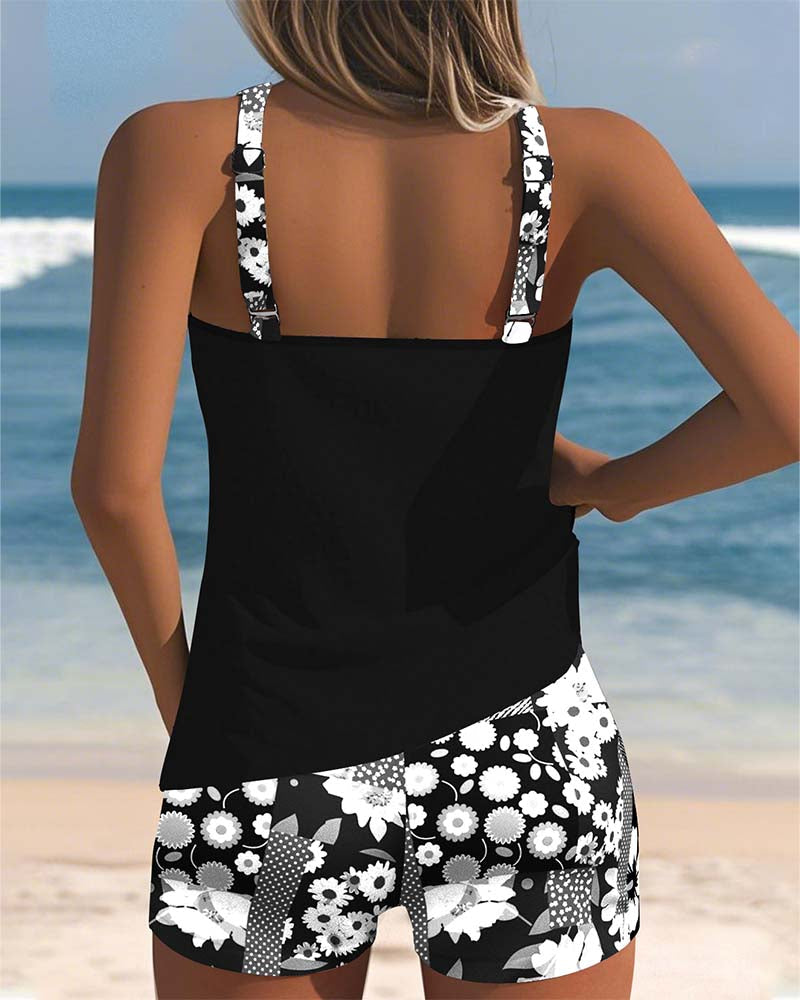 Blomster Tankini med Justerbare Stropper og Komfortable Shorts - Multifarvet