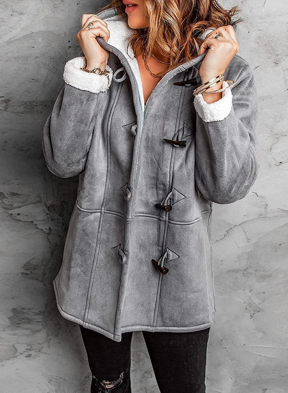 Kiara Kvinders Suede Frakke – Elegant, Varm og Komfortabel Hættefrakke til Vinter