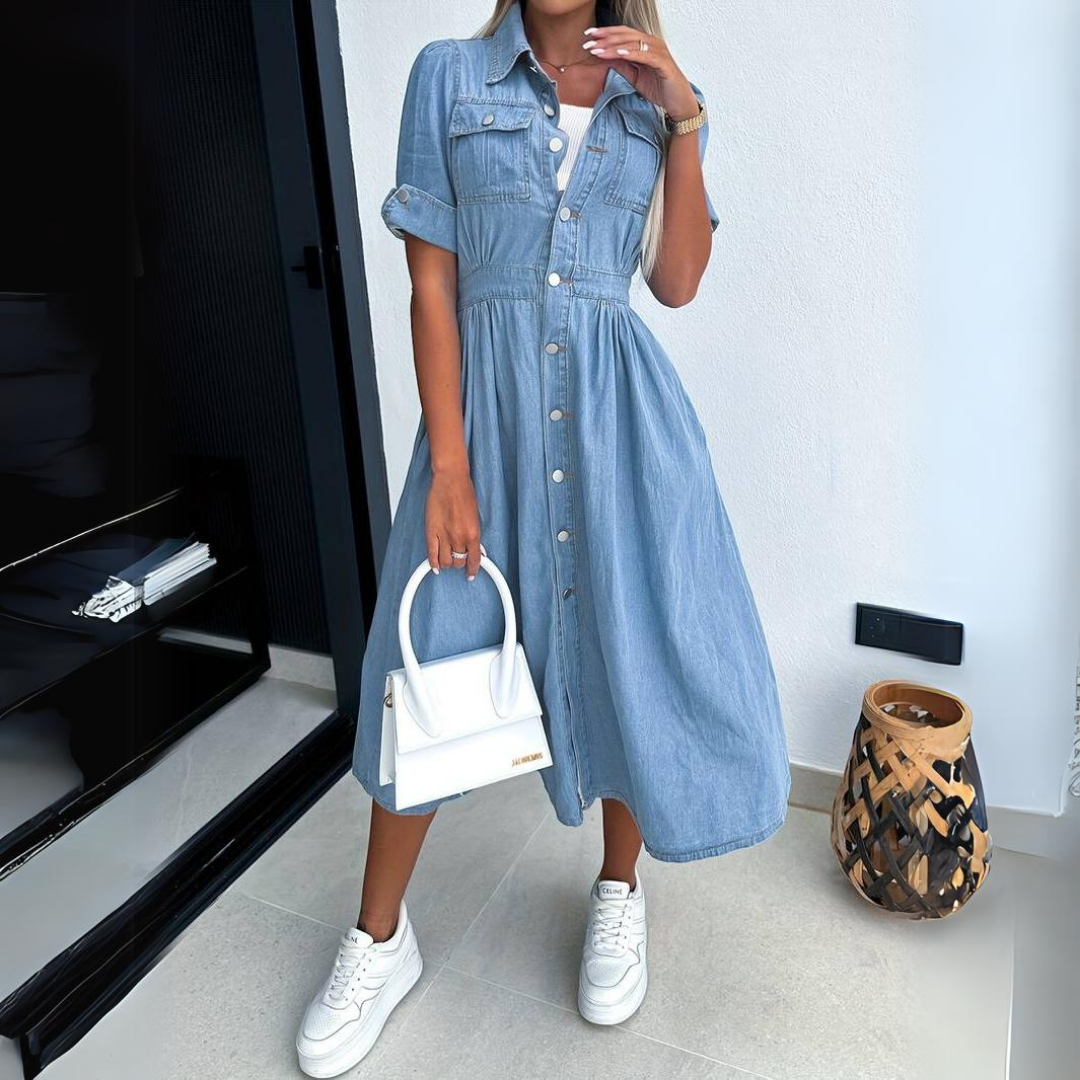 Kortærmet Kjole med Knapper til Kvinder | Ideel til Afslappede eller Formelle Outfits
