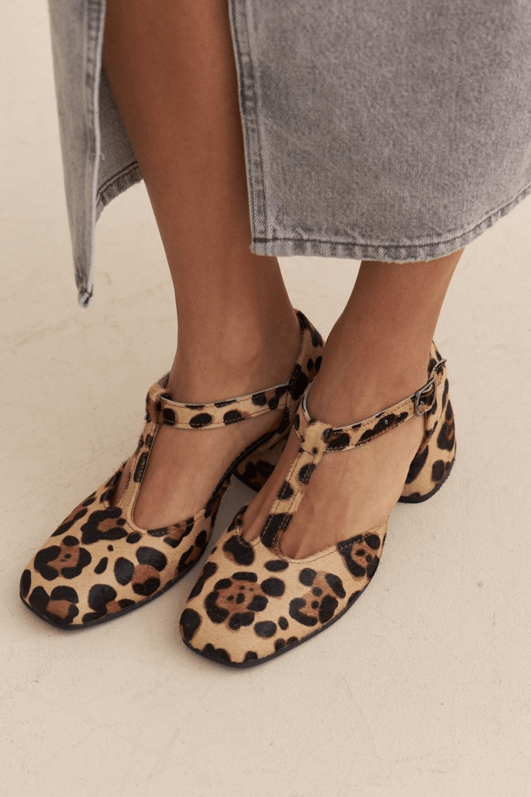 LEOPARD T-STRAP BLOCK HÆLE