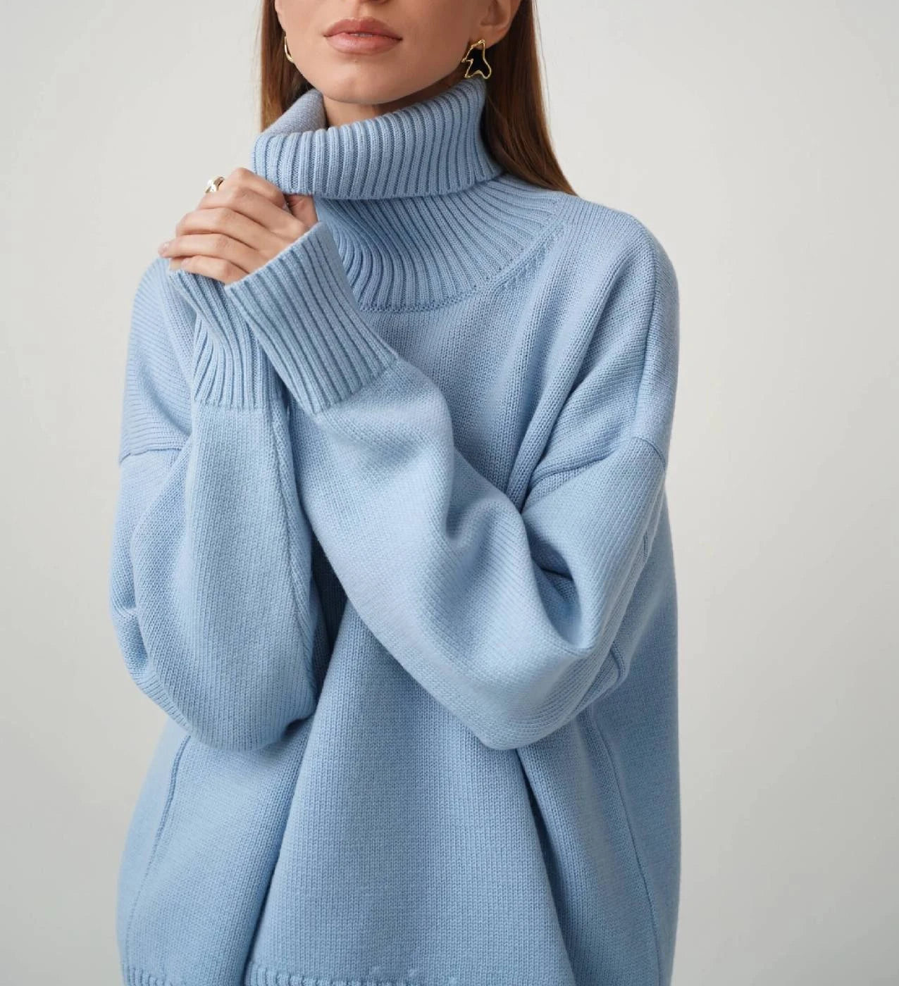 Elise Oversized Turtleneck Sweater til kvinder – Blød og varm striktrøje med tidløst design