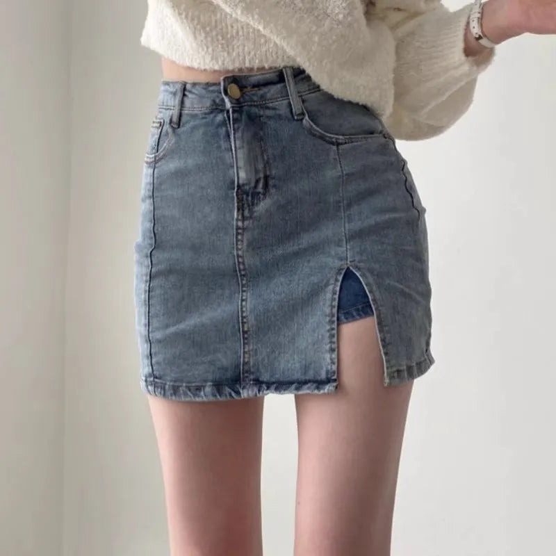 Høj Talje Nederdel med Tætsiddende Snit til Kvinder | Ideel til Afslappede og Festlige Outfits