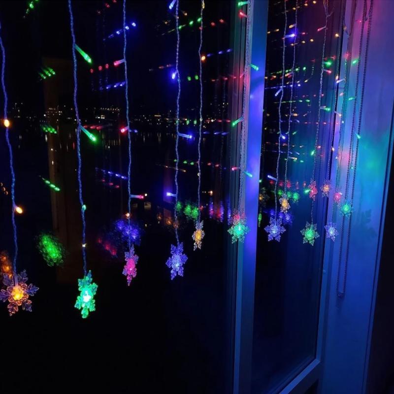 LED-julgardinsbelysning – dekorativ och återanvändbar festbelysning