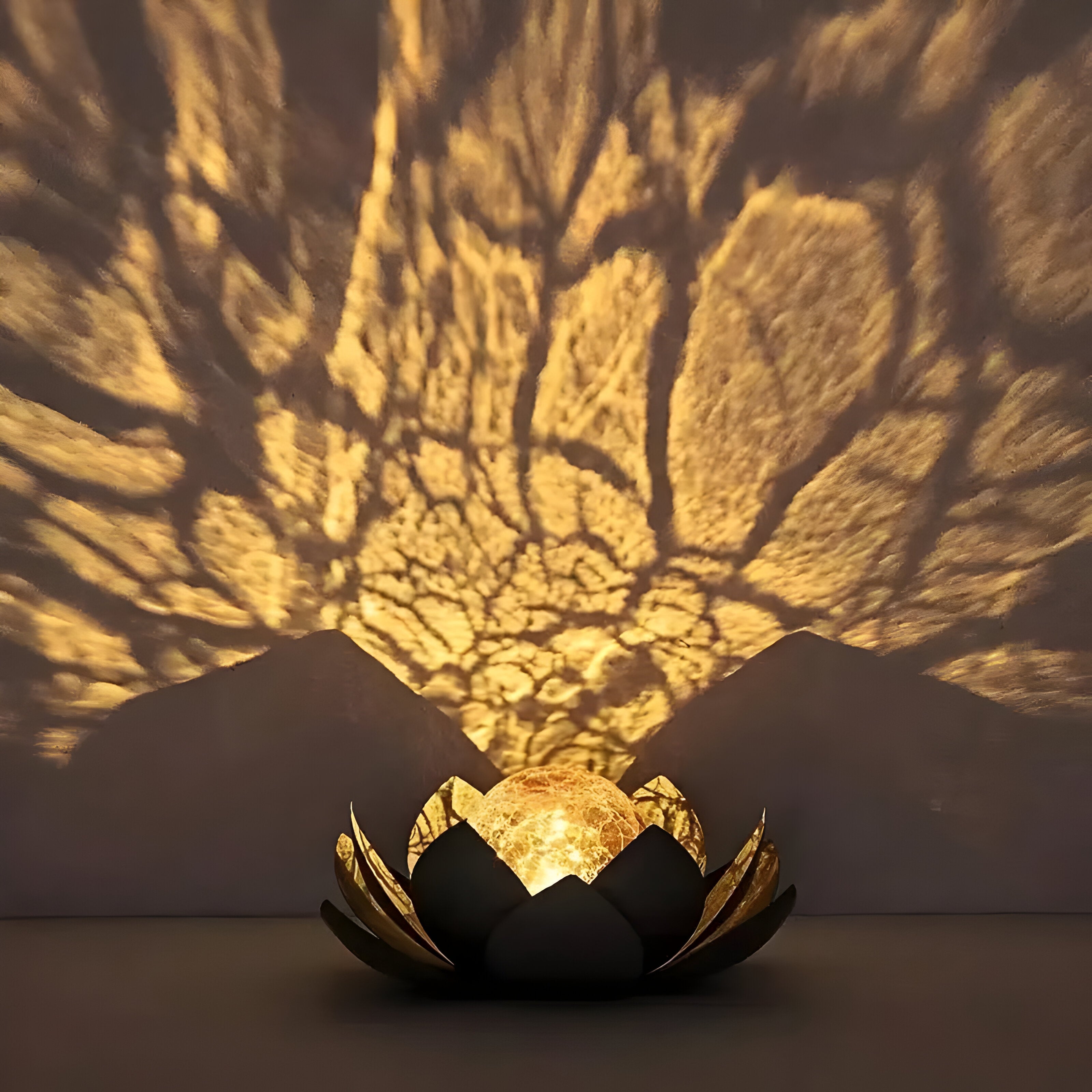 GlowPetal - Solcelledrevet lotusblomst havelampe med blødt omgivende lys