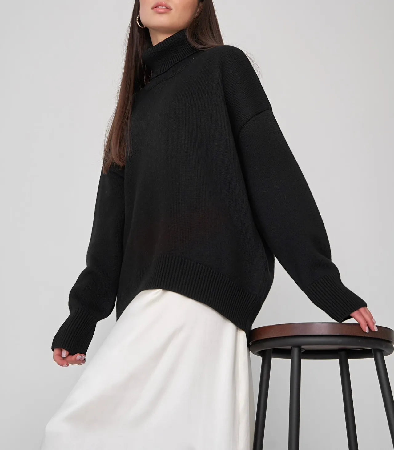 Elise Oversized Turtleneck Sweater til kvinder – Blød og varm striktrøje med tidløst design
