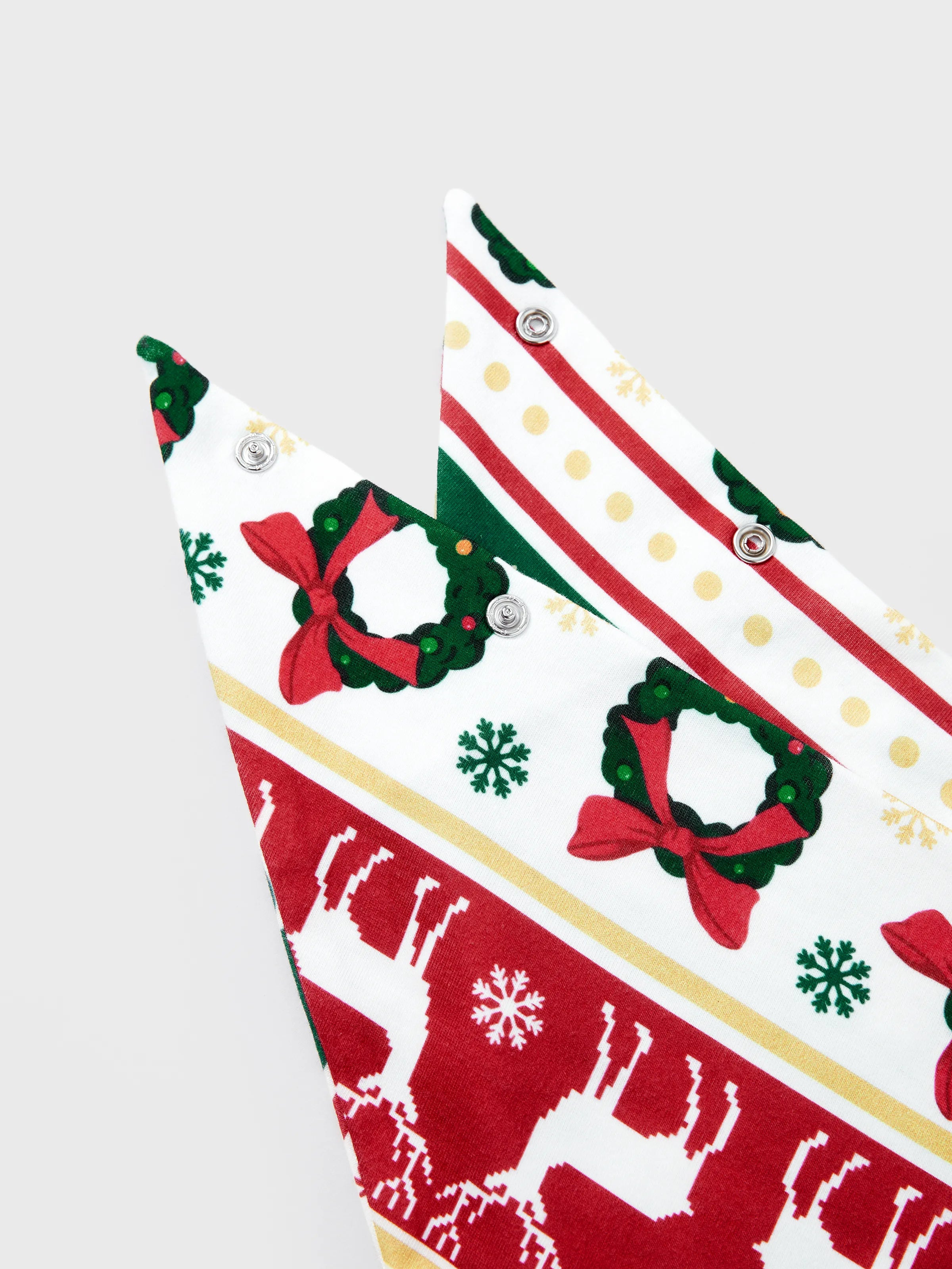 ReindeerJams | Familievenlige julepyjamas med rensdyr- og juletræsmønster samt ColorBlock-sokker