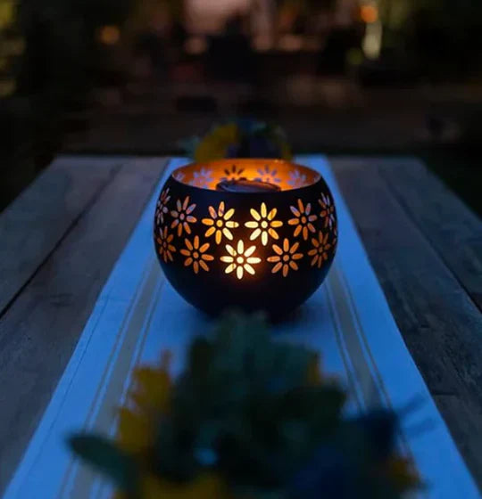 FloraGlow - Blomstermønster stearinlys lampe