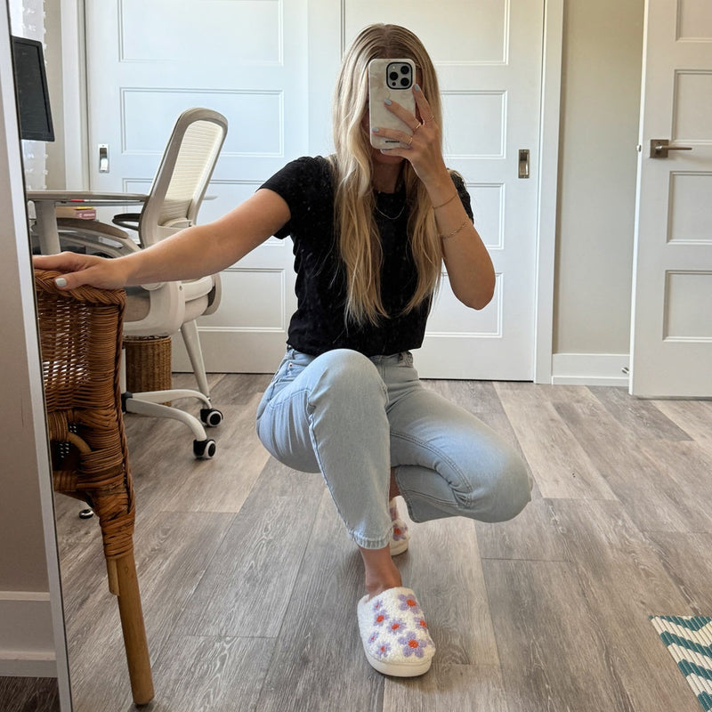 BloomStep Sutsko – Komfortable Indersko med Blomsterdesign & Skridsikker Sål