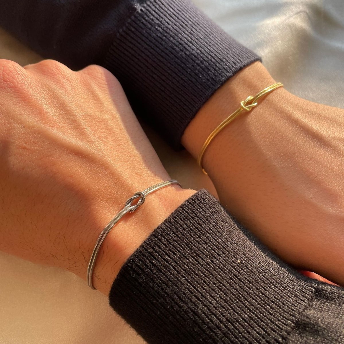 Amour | Minimalistisk armbånd kærlighedsknude