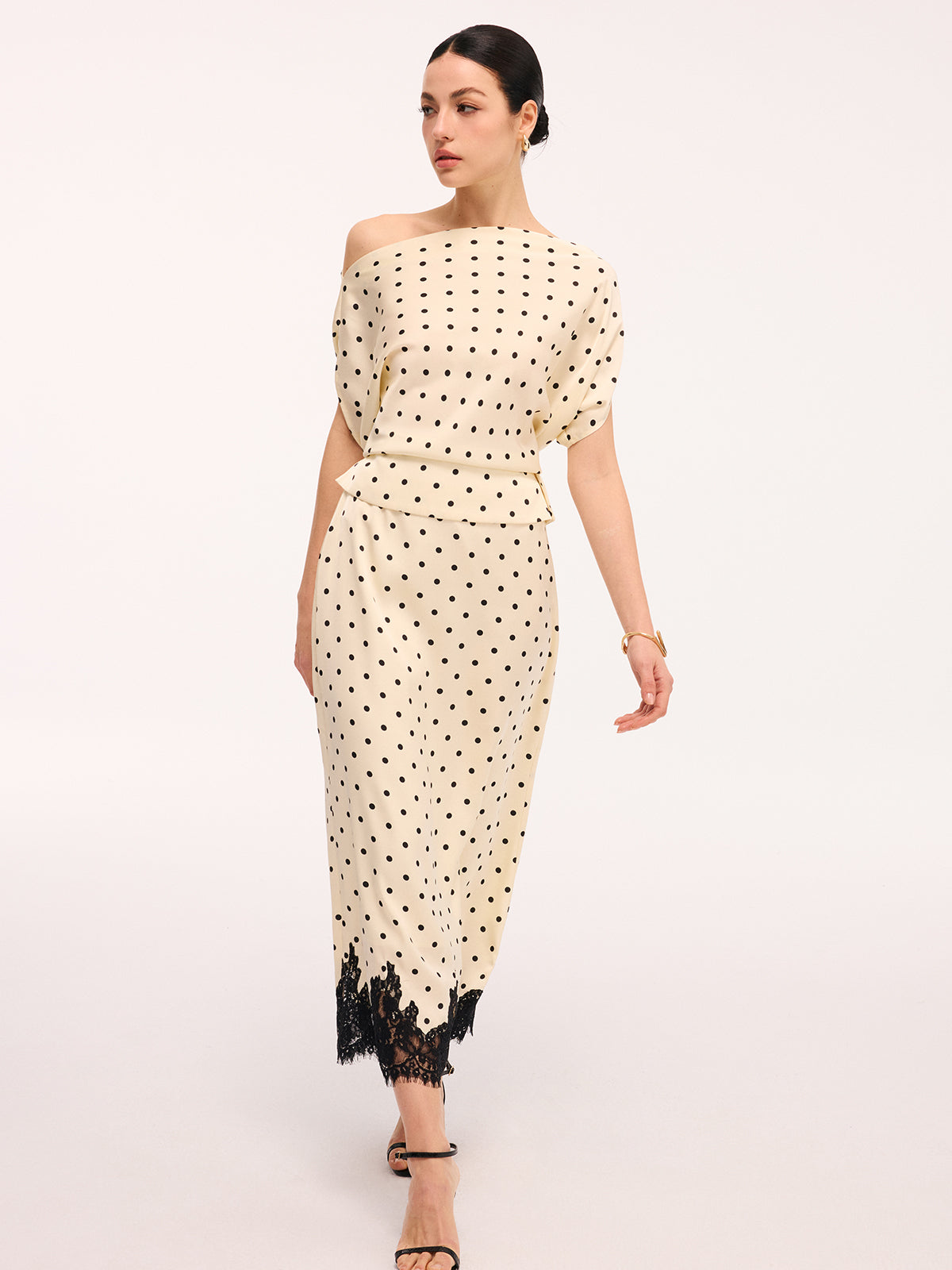Polka Dot Top & Blondekant Midi Skirt Sæt