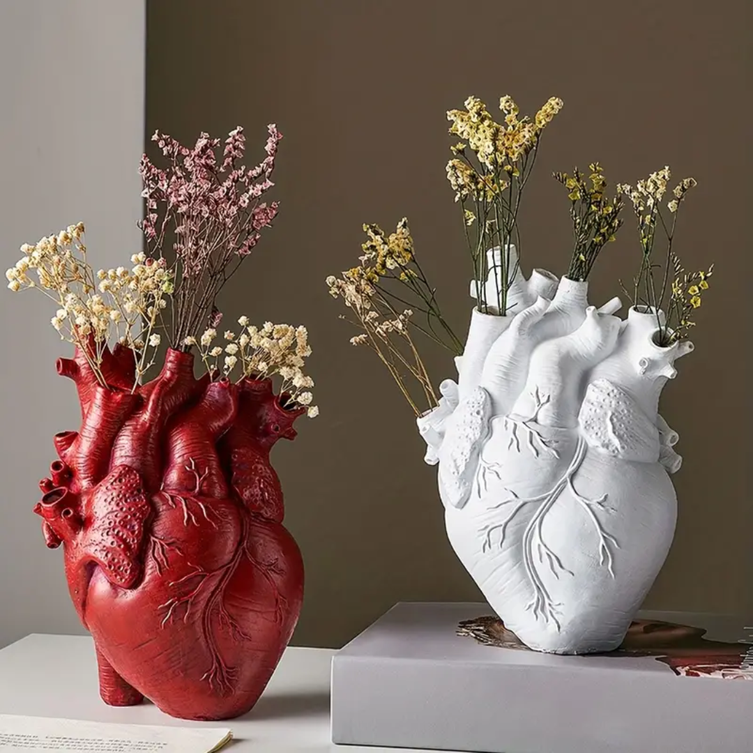 BloomHeart Hjerteformet Vase Stilfuld Flerfarvet Boligindretning Accent