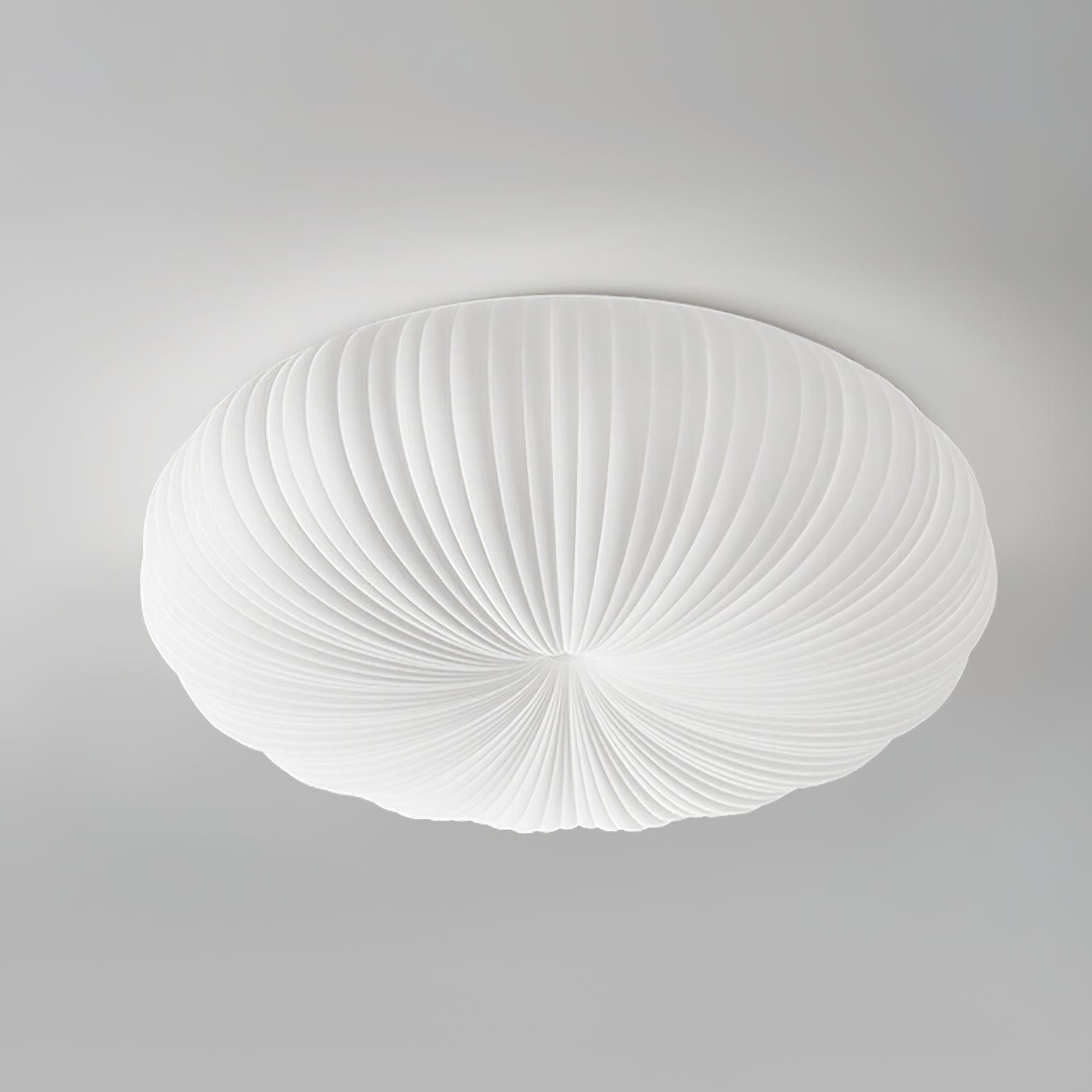 PleatGlow – Stilfuld rund loftslampe med plisseret tekstur og fjernstyret belysning