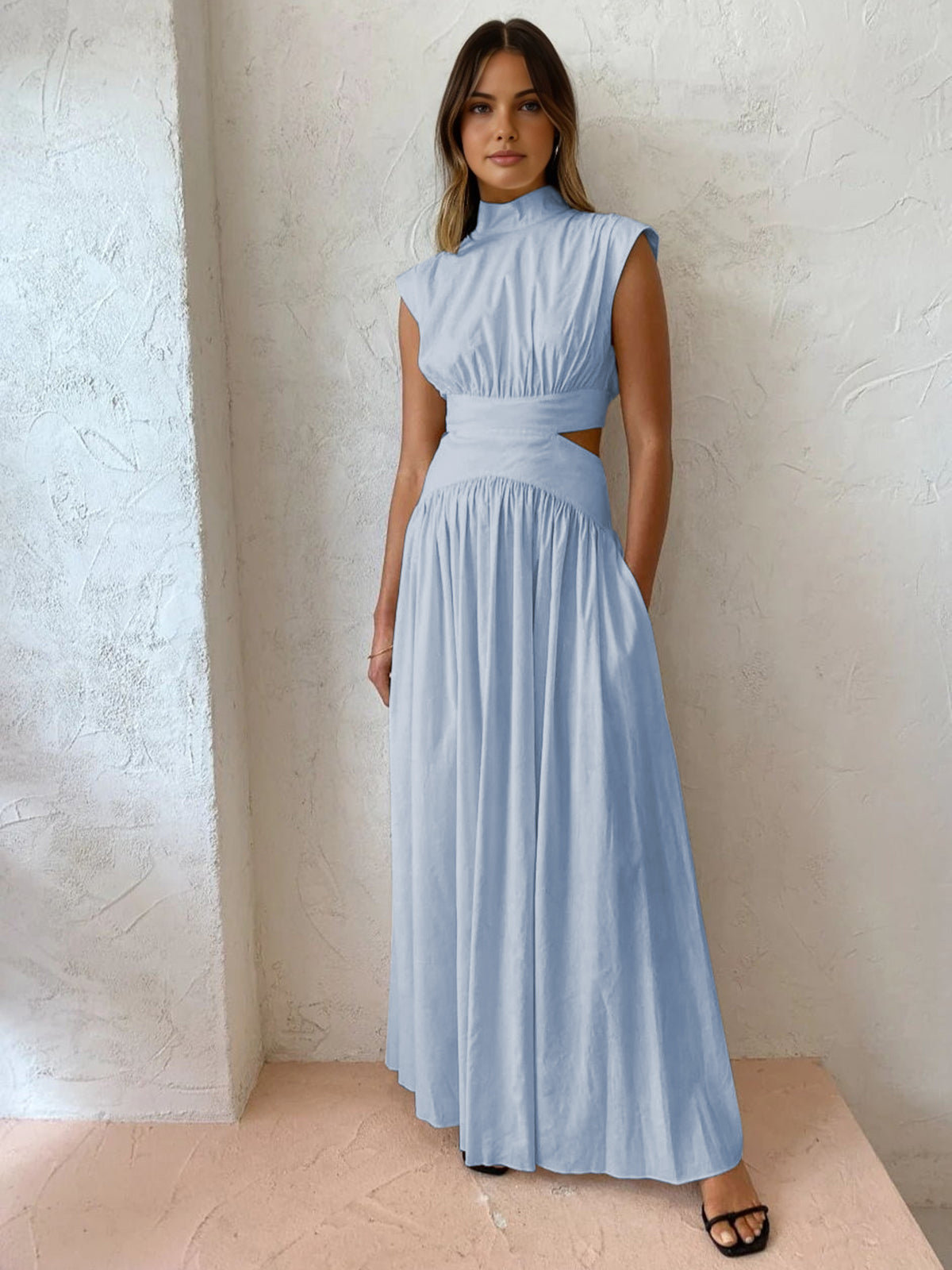 Kvinders Maxi Kjole med Mock Hals og Flydende Design