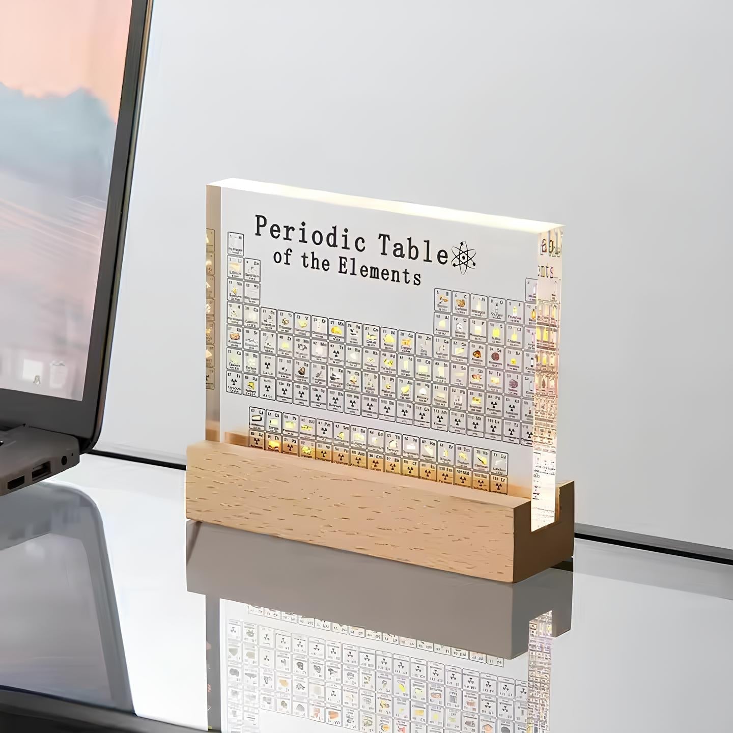 Dekorativt Periodisk System med Ægte Elementer