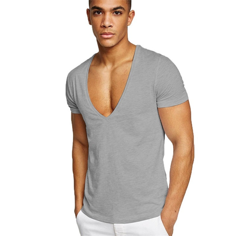 Herre T-shirt med V-hals og kort ærme