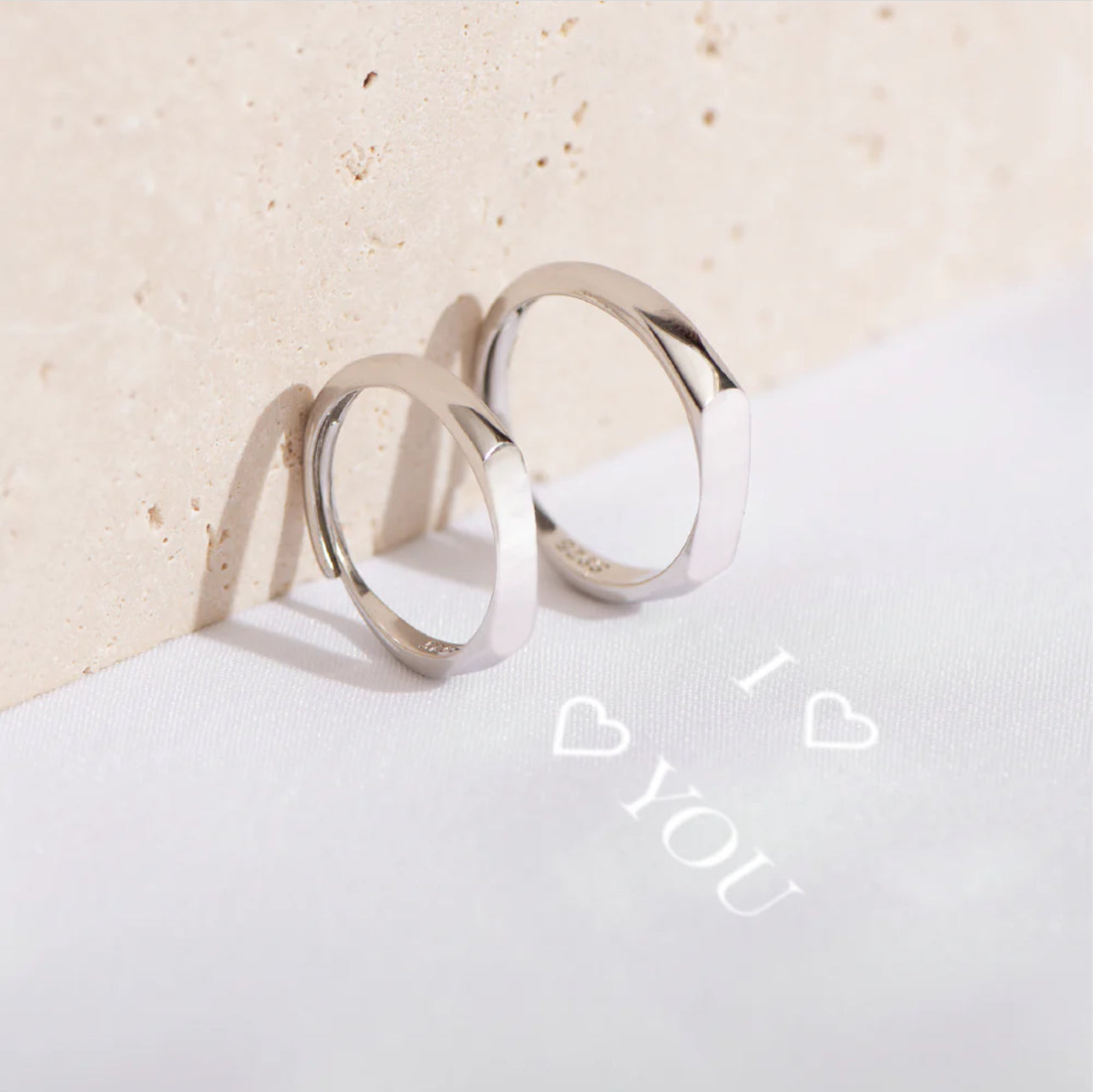 LumiLove Skulptureret Ring | En Skjult Besked om Kærlighed-zarada.dk