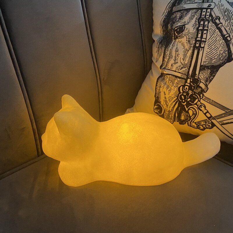 Kattens Natlys PurrLamp Drømmende Design