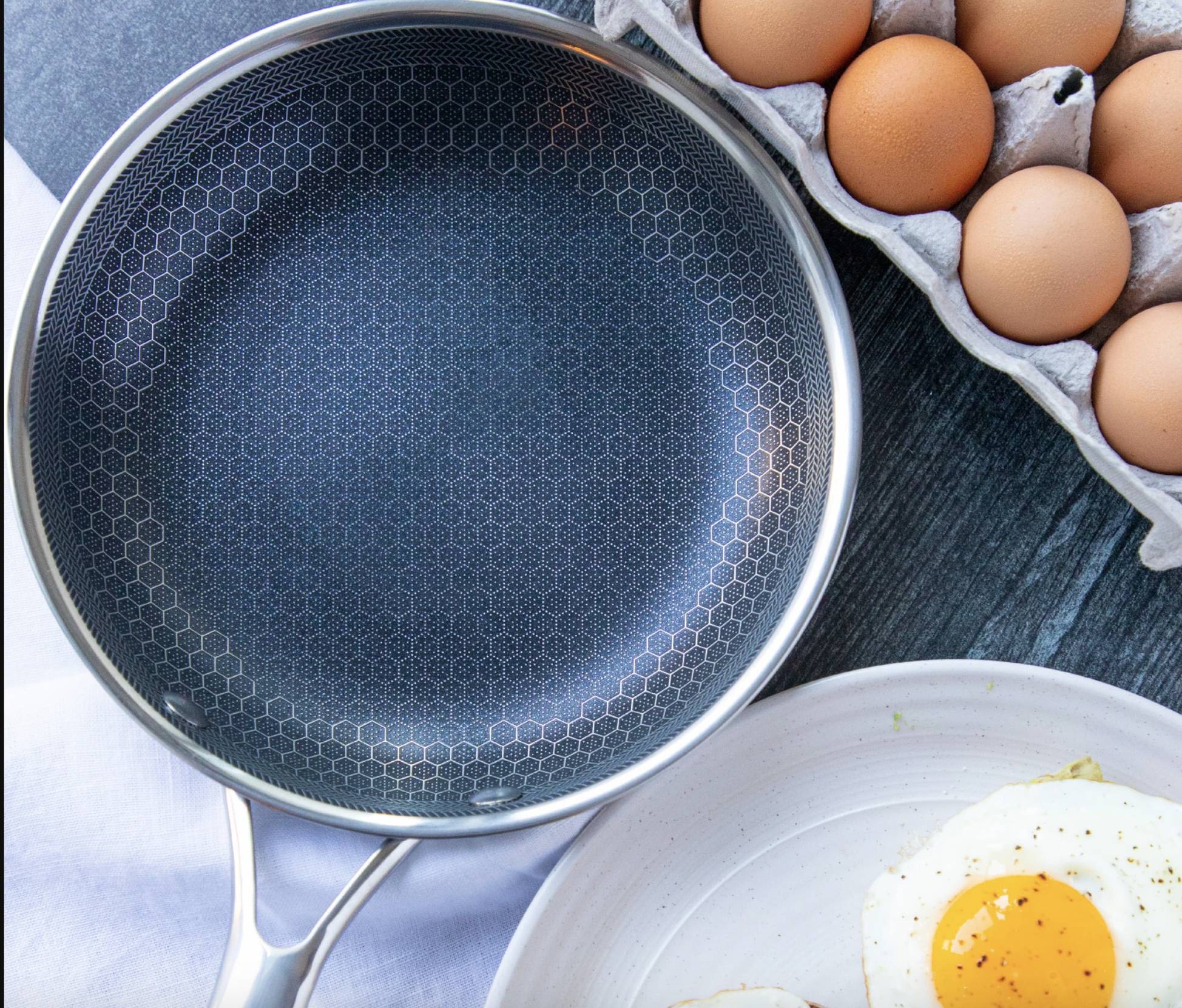 Køkkenpande i rustfrit stål med non-stick teknologi