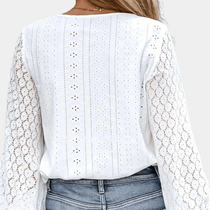 Kvinders Bluse i Lace med V-udskæring