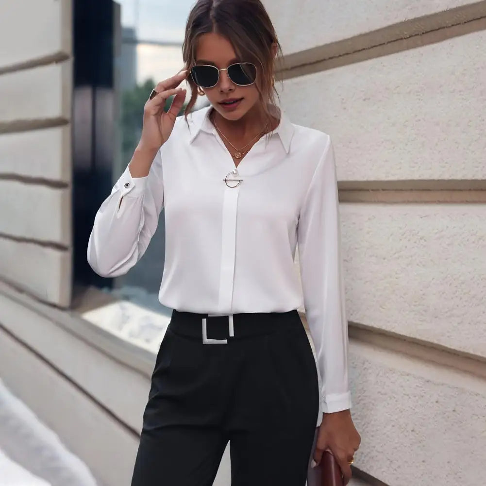 Kvinders Chiffonbluse med Klassisk Krave