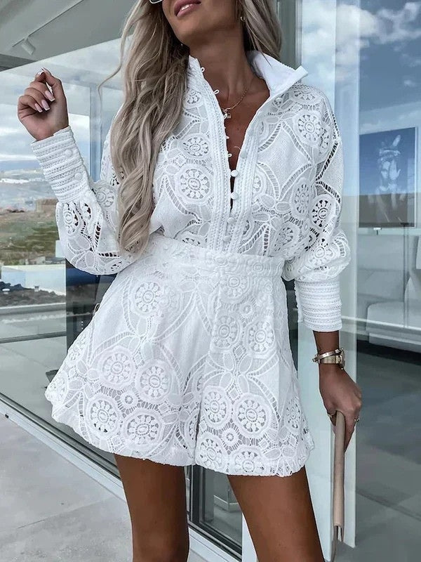 Kvinders Todelte Outfit med Blonder Sommerlig Stil