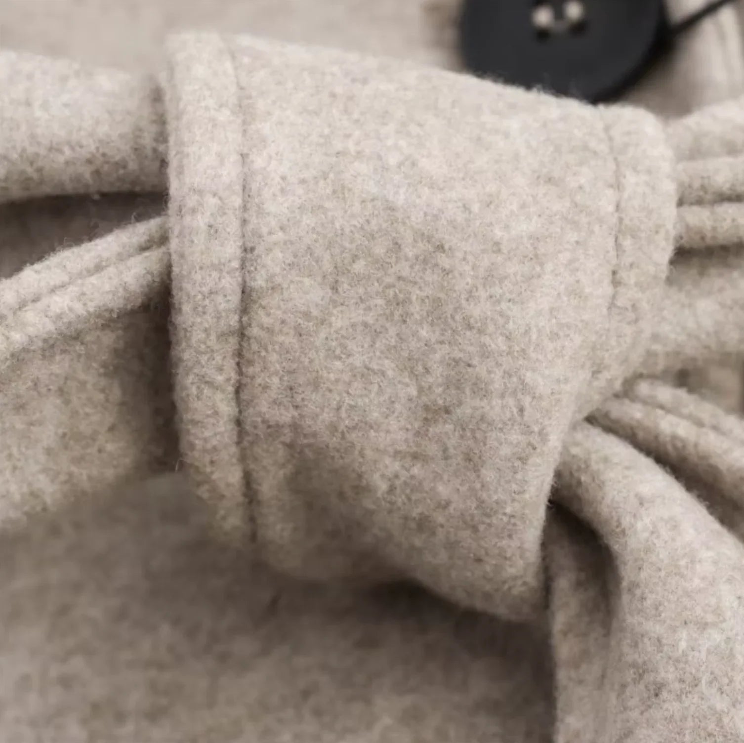 Kvinders Trenchcoat med Pelskant