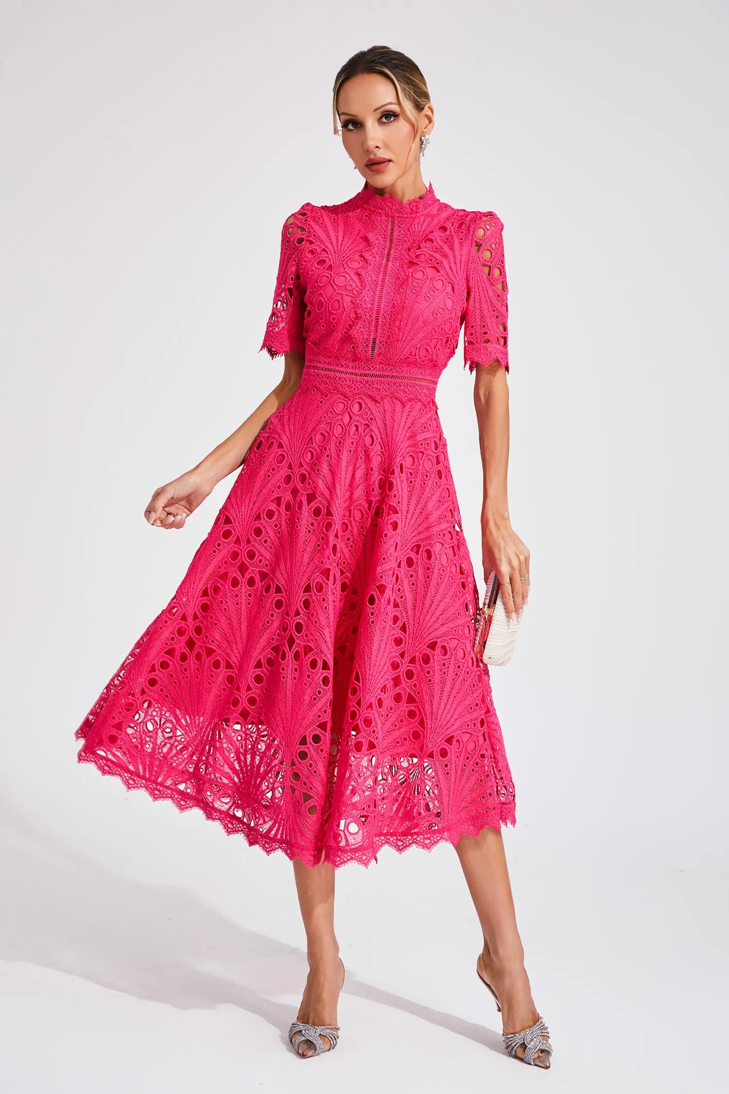 Lace Midi Kjole – Elegant Scoop Udsnit til Bryllupper og Særlige Begivenheder