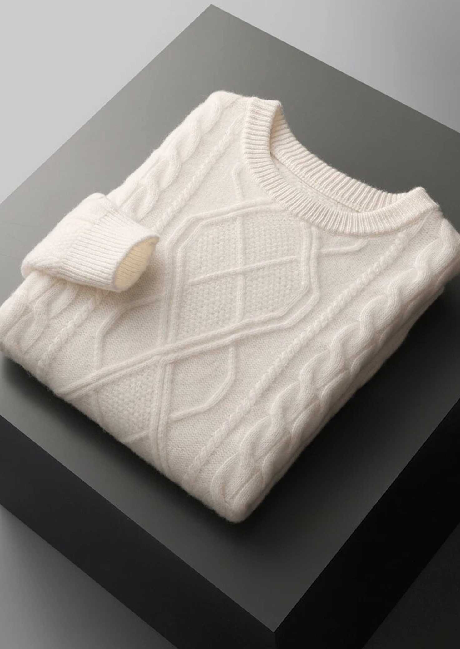 Herre Kabelstrik Crew Neck Sweater – Klassisk Vinterlag