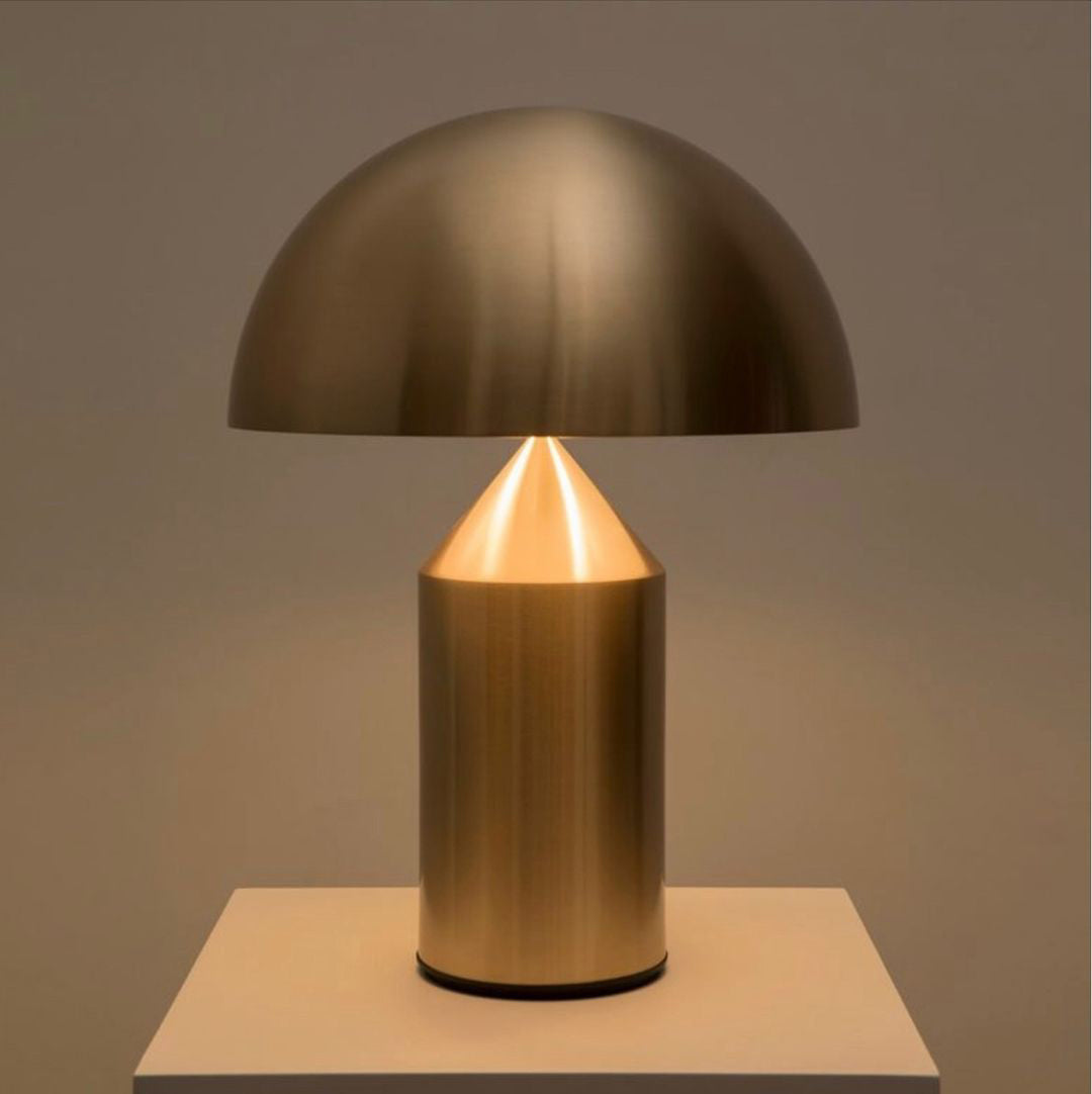 Minimalistisk Bordlampe med Geometrisk Design til Indretning