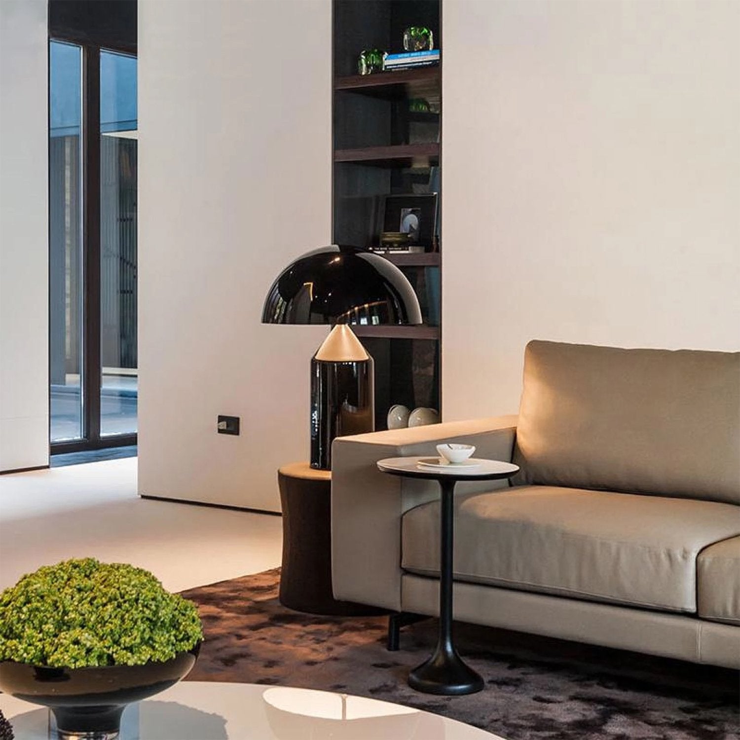 Minimalistisk Bordlampe med Geometrisk Design til Indretning