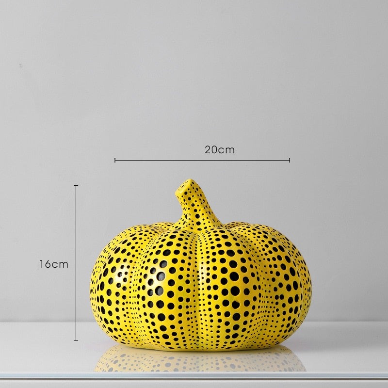 Moderne Græskar Skulptur Med Polka Prikker