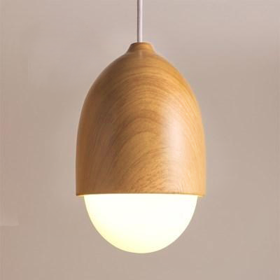 Moderne Hængende Lampe Med Træaccenter Minimalistisk Design