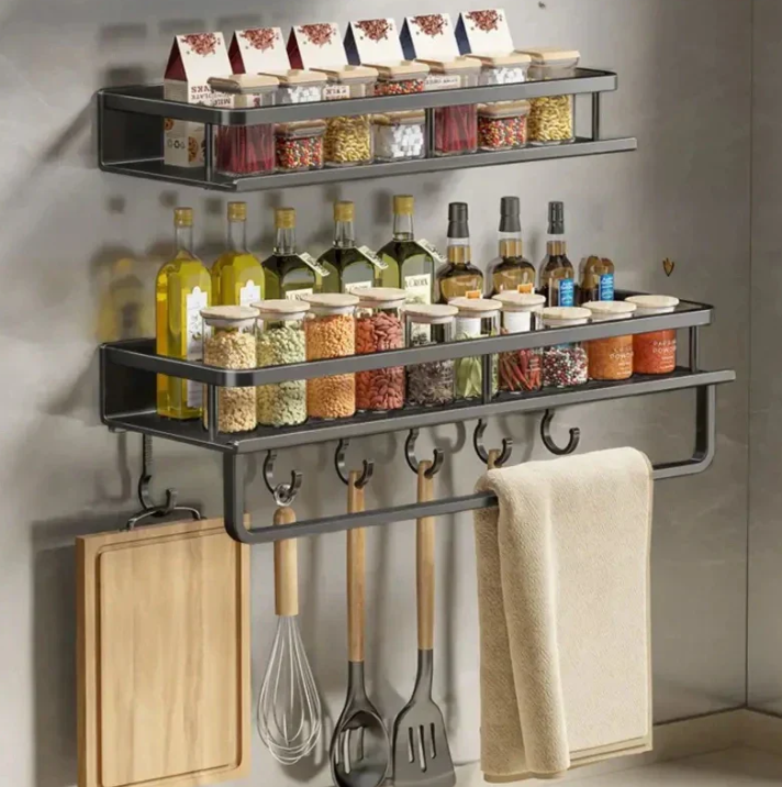 Moderne Køkkenhylde med Pladsbesparende Design