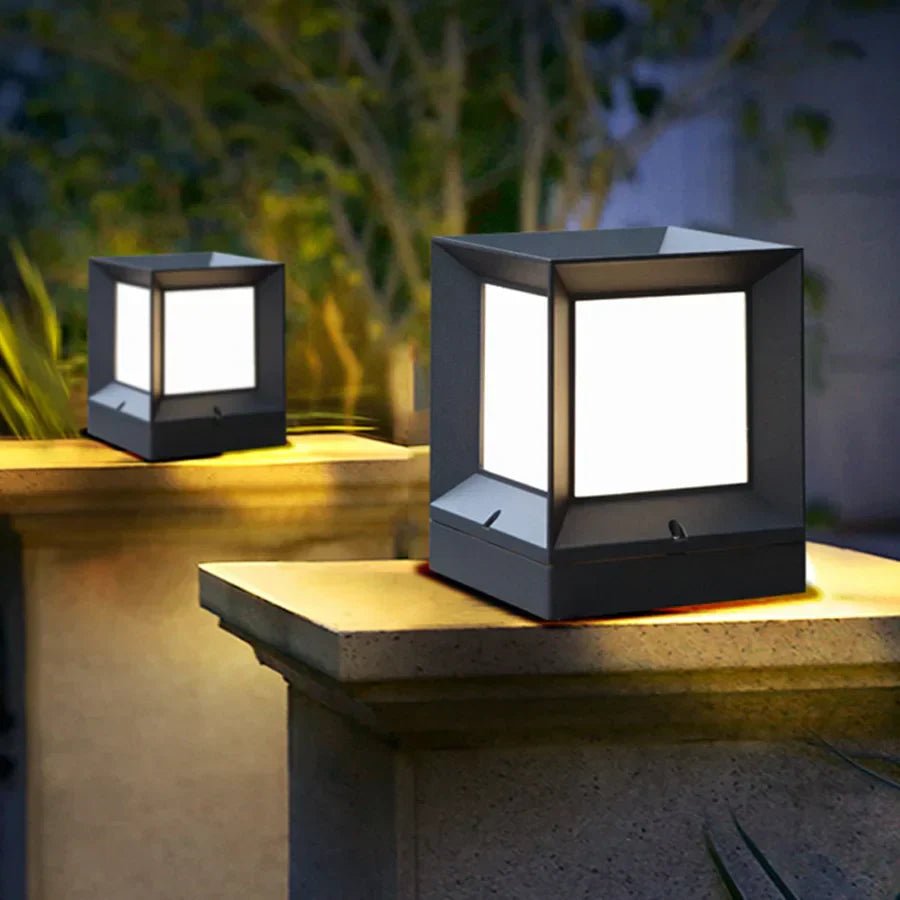 Moderne Udendørs Lampe til Indkørsler og Haver med 12W LED Belysning
