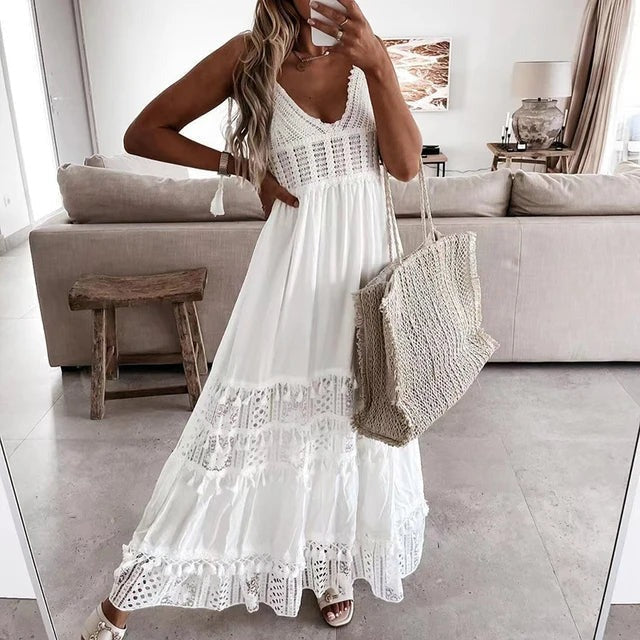 Lang Kjole til Dame | Elegant V-Udskæring | Blonde Detalje | Flydende Snit