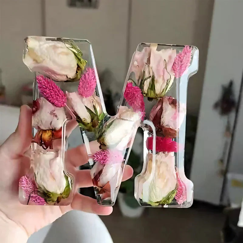 Personligt Natlys med Tørrede Blomster Design