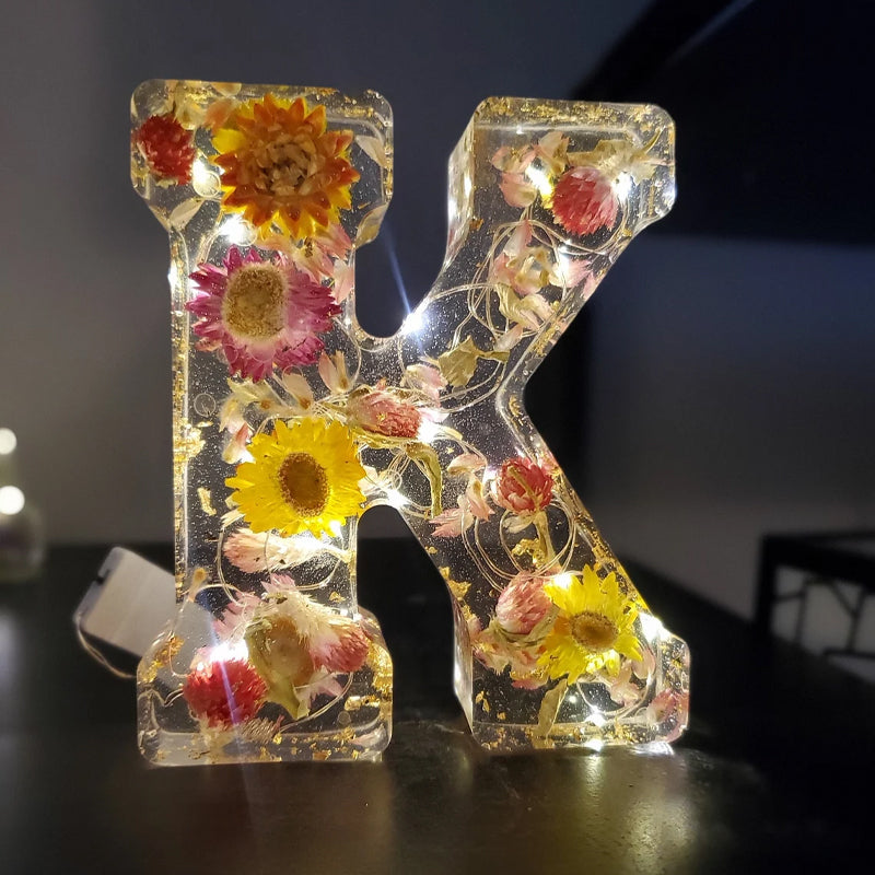 Personligt Natlys med Tørrede Blomster Design