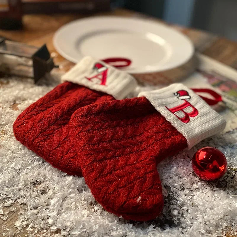 Julstrumpa med initial – personlig julstrumpa för juldekoration