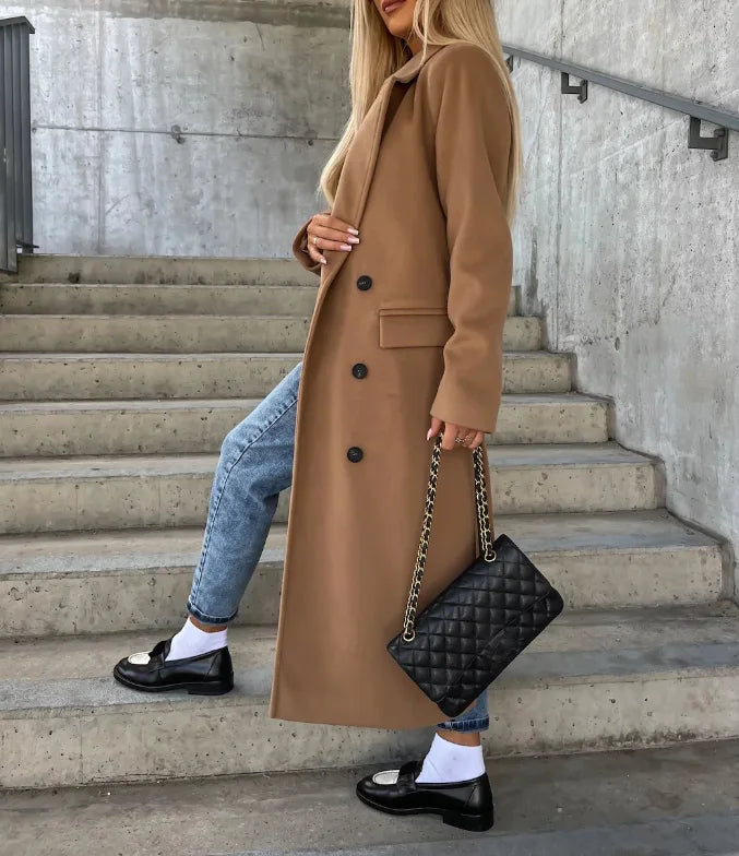 Grace Kvinders Uldfrakke – Lang Dobbeltknappet Frakke med Struktureret Snit & Elegant Stil