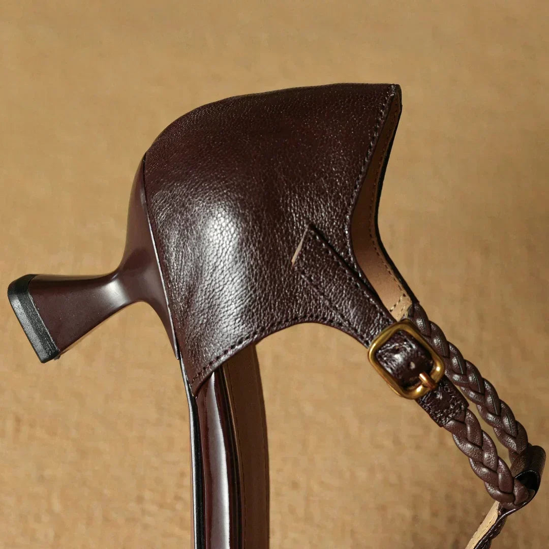 Annie | Talvanna Sandaler