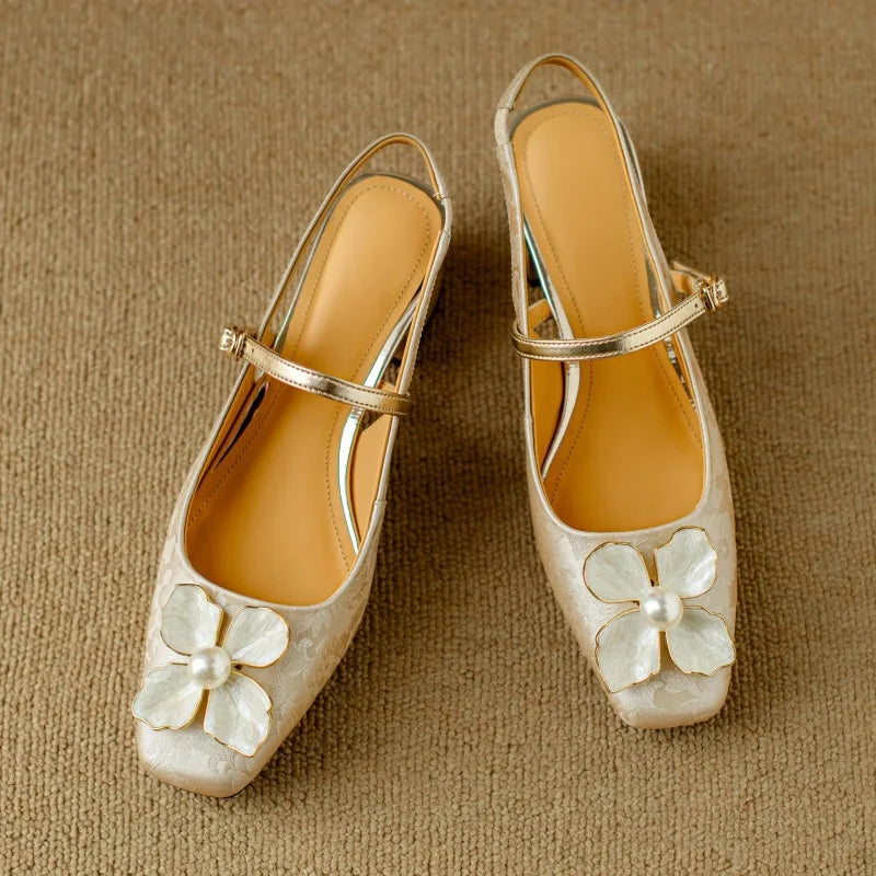 Annie | Eloise Elegante Pumps