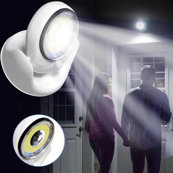 Trådløs LED-lampe med bevægelsessensor