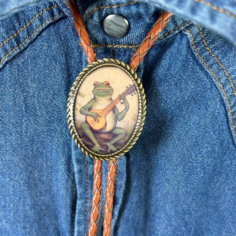 Unisex Bolo Tie med Banjo Frog Design