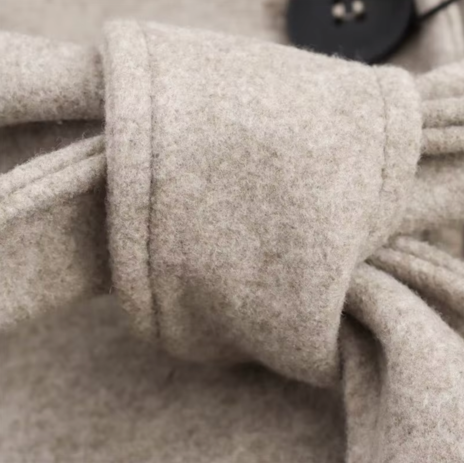Dame Beige Dobbeltbrystet Trenchcoat med Faux Fur Krave – Bælte Langline Design