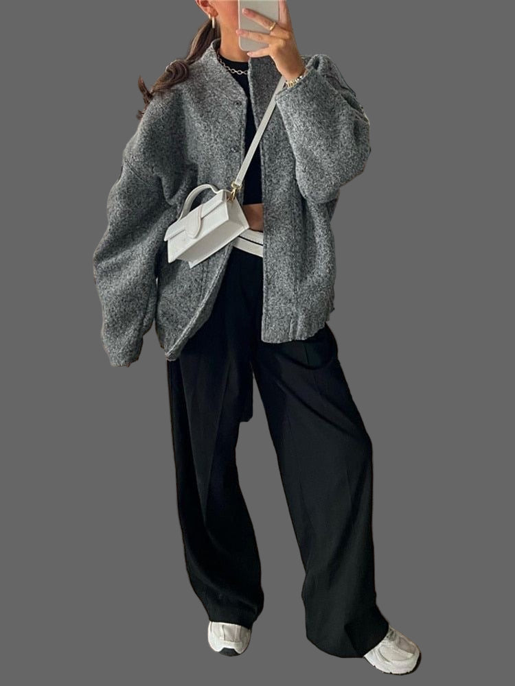 Leia Bouclé Blouson Kvinde – Oversize Jakke med Blød Struktur og Minimalistisk Design