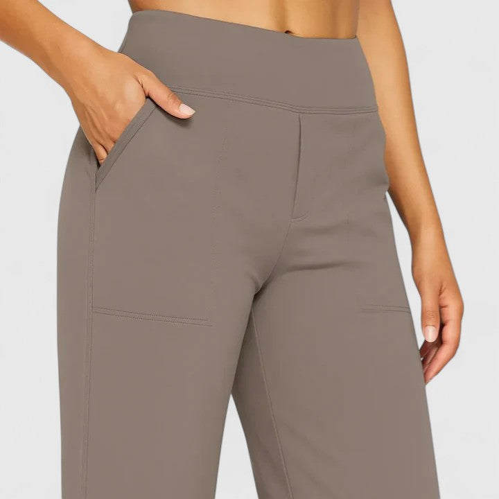 Knap Front Kvinders Top – Talje-definerende Pasform & Blødt Touch Stof