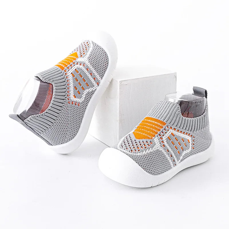 TinyTreads Slip-Ons | Åndbare skridsikre sko i mesh-zarada.dk
