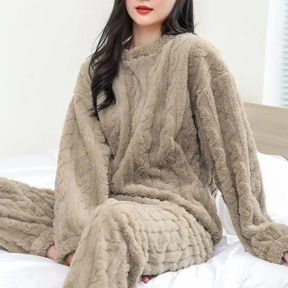 Hyggeligt pyjamassæt til kvinder